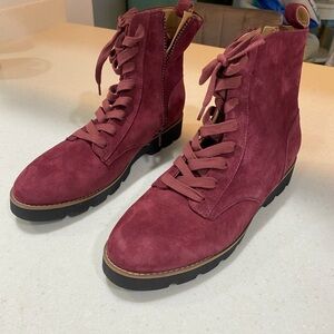 Vionic Womens NEW Lani Combat Boot Size 9.5  Burgundy Suede Water Resistant